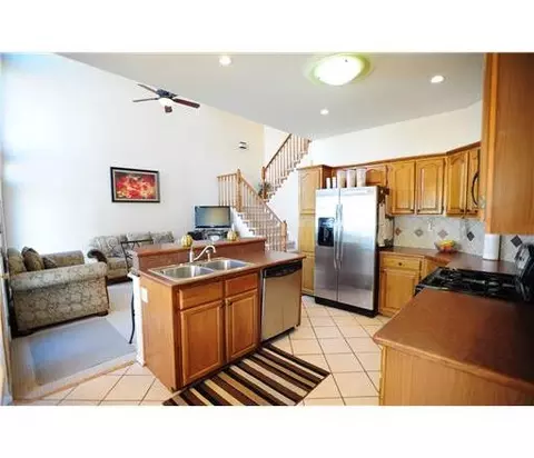 42 Champlain Way, NJ 08823 photo 7