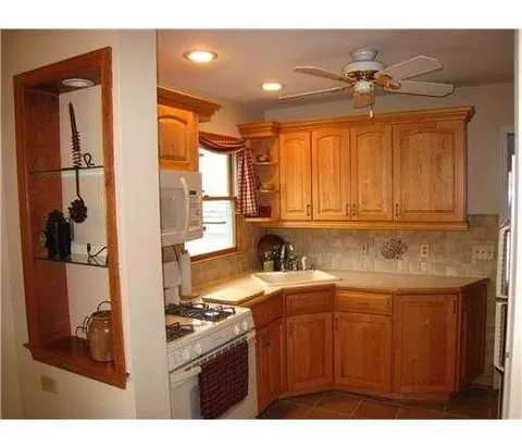 3 Center Pl, Middlesex, NJ 08846 photo 7