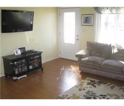 17 Markham Rd, Edison, NJ 08817 photo 5