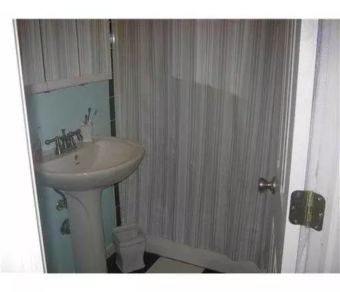 17 Markham Rd, Edison, NJ 08817 photo 10