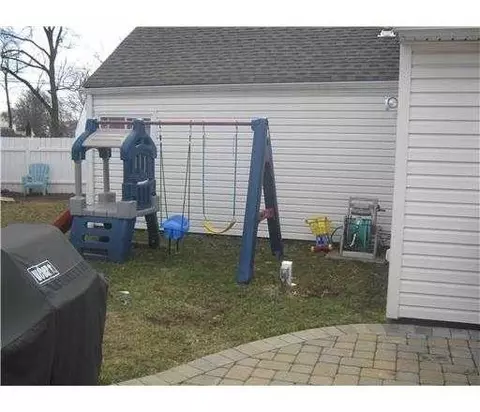 17 Markham Rd, Edison, NJ 08817 photo 12