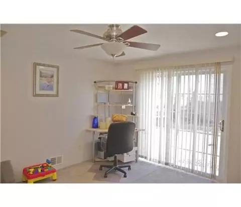 2 Salka Ct, Edison, NJ 08817 photo 6