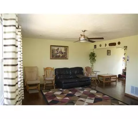 2 Salka Ct, Edison, NJ 08817 photo 11
