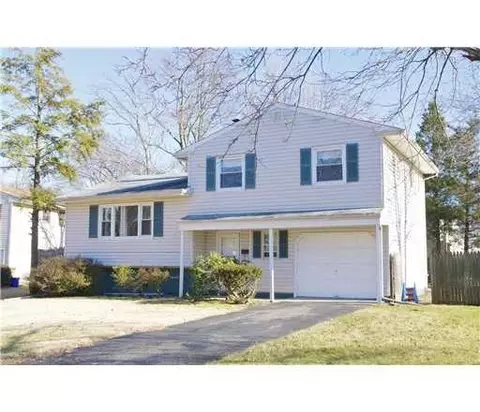 2 Salka Ct, Edison, NJ 08817 photo 3