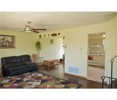 2 Salka Ct, Edison, NJ 08817 photo 12