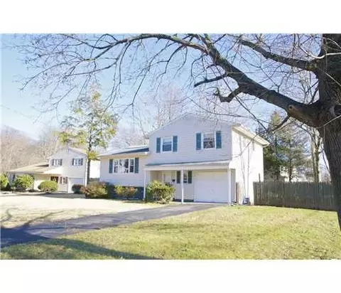 2 Salka Ct, Edison, NJ 08817 photo 4