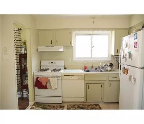 2 Salka Ct, Edison, NJ 08817 photo 8