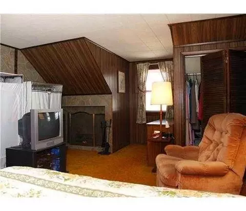 104 S Main St, Edison, NJ 08837 photo 5