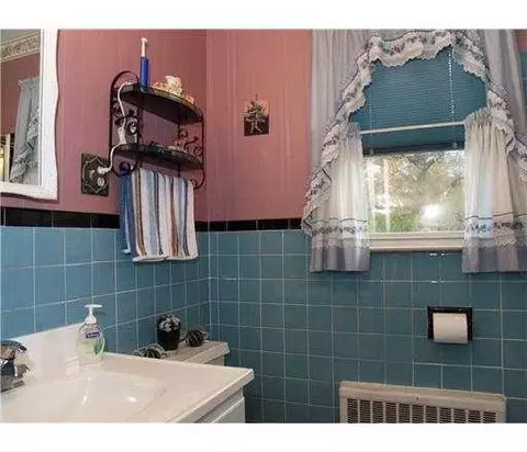 104 S Main St, Edison, NJ 08837 photo 7