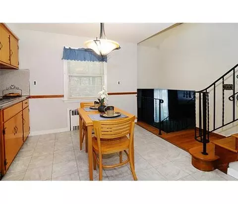 12 Park Pl, Middlesex, NJ 08846 photo 6