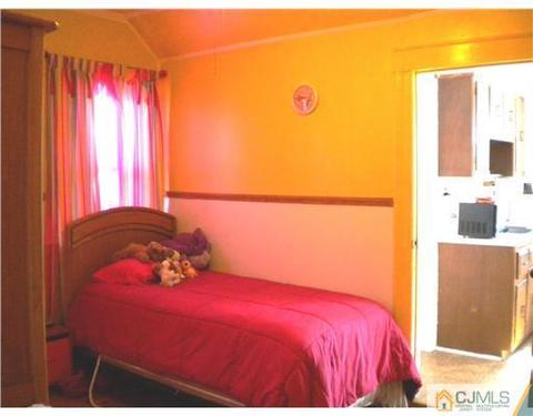 611 Second St, Dunellen, NJ 08812 photo 5