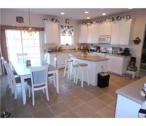 10 Maciorowski Rd, NJ 08859 photo 8