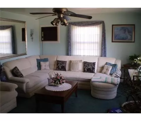 62 Wayne St, Edison, NJ 08817 photo 2