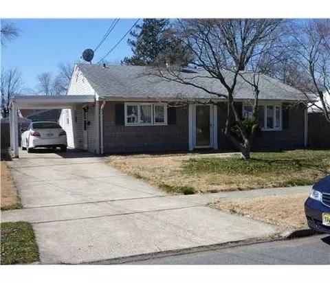39 Weldon Rd, Edison, NJ 08817 photo 1