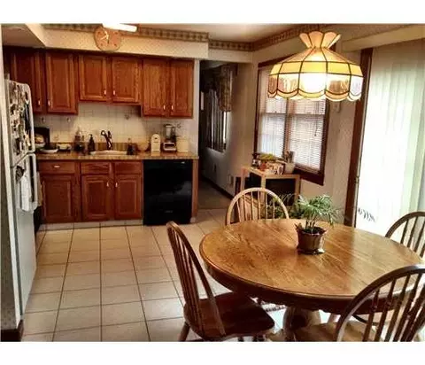 29 Firethorn Dr, Edison, NJ 08820 photo 4