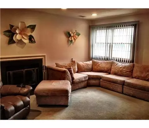 29 Firethorn Dr, Edison, NJ 08820 photo 6