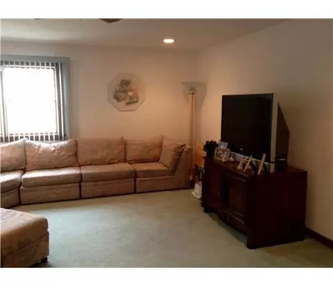 29 Firethorn Dr, Edison, NJ 08820 photo 7