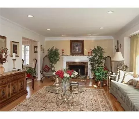 14 Golf Rd, Edison, NJ 08820 photo 3