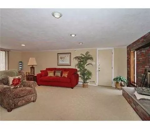 14 Golf Rd, Edison, NJ 08820 photo 8
