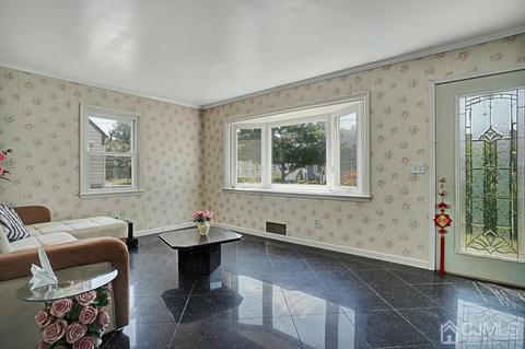415 Giles Ave, Middlesex, NJ 08846 photo 6