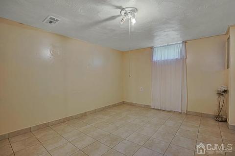 415 Giles Ave, Middlesex, NJ 08846 photo 18