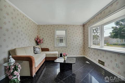 415 Giles Ave, Middlesex, NJ 08846 photo 3