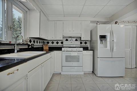 415 Giles Ave, Middlesex, NJ 08846 photo 7