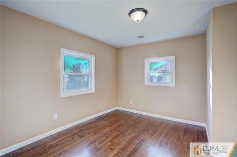 128 Chestnut St, Middlesex, NJ 08846 photo 10