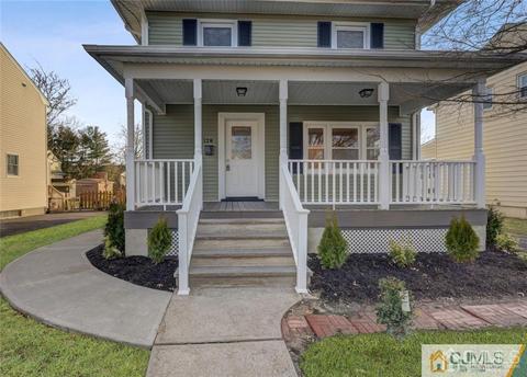 128 Chestnut St, Middlesex, NJ 08846 photo 2
