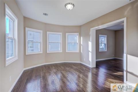 128 Chestnut St, Middlesex, NJ 08846 photo 7