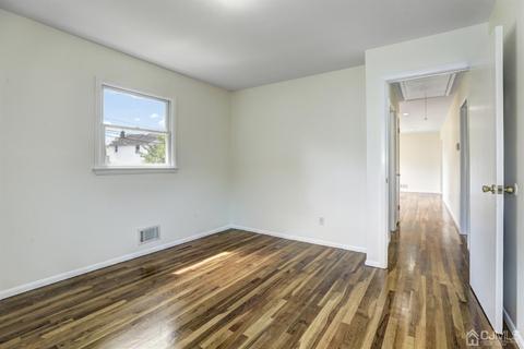 46 Delaware Ave, Middlesex, NJ 08846 photo 10