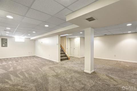 46 Delaware Ave, Middlesex, NJ 08846 photo 14