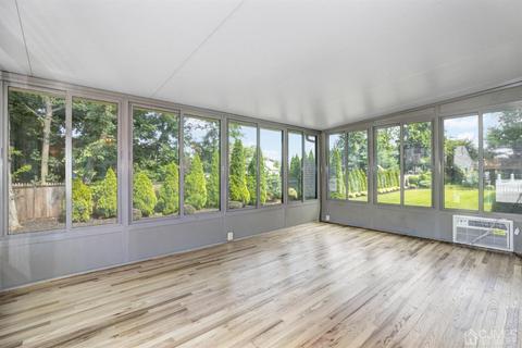 46 Delaware Ave, Middlesex, NJ 08846 photo 8