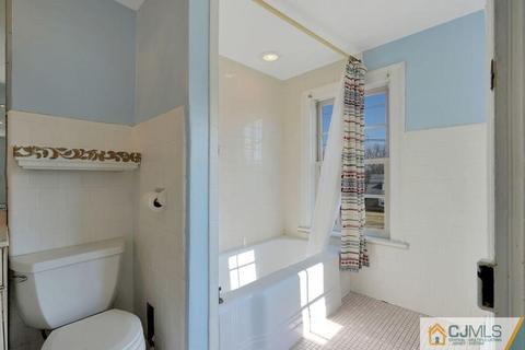 30 Old Post Rd, Edison, NJ 08817 photo 18