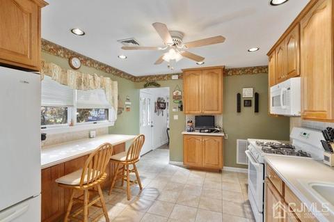 46 Weldon Rd, Edison, NJ 08817 photo 3
