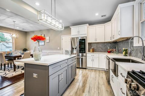 9 Markham Rd, Edison, NJ 08817 photo 10