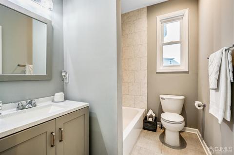 9 Markham Rd, Edison, NJ 08817 photo 16