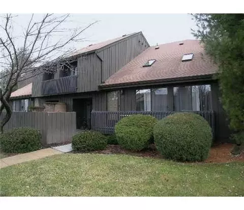 38 Westgate Dr, Edison, NJ 08820 photo 1