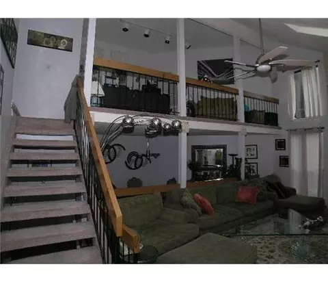 38 Westgate Dr, Edison, NJ 08820 photo 3