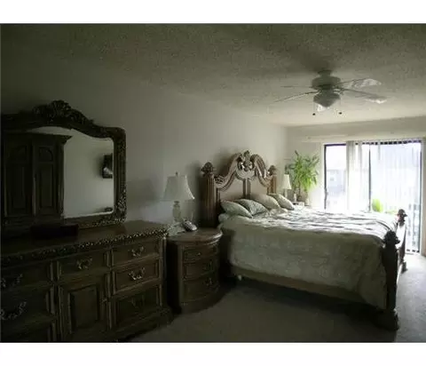 38 Westgate Dr, Edison, NJ 08820 photo 8