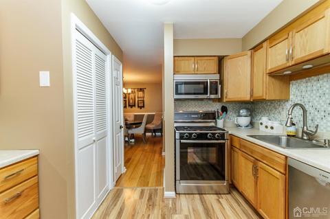 119 Smithfield Ct, Bernards, NJ 07920 photo 11