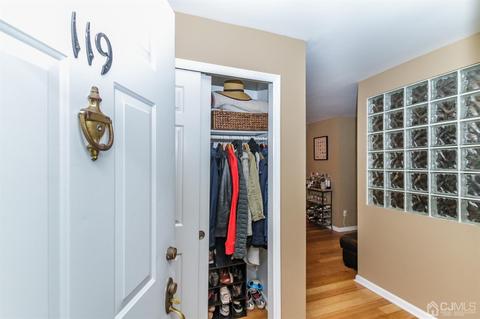 119 Smithfield Ct, Bernards, NJ 07920 photo 2