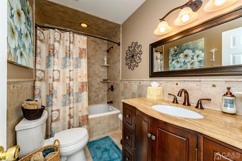 8 Warwick Rd, Edison, NJ 08820 photo 44