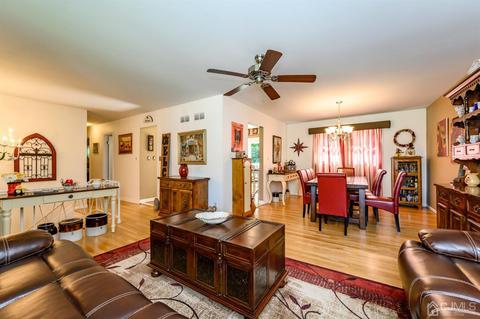 8 Warwick Rd, Edison, NJ 08820 photo 34