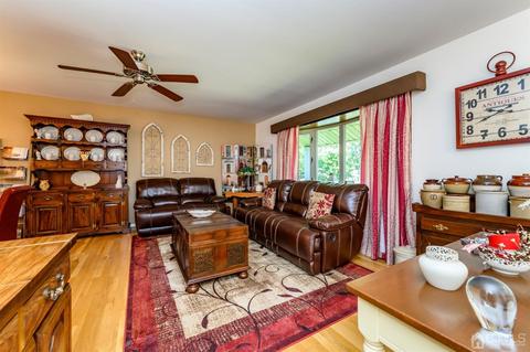 8 Warwick Rd, Edison, NJ 08820 photo 31