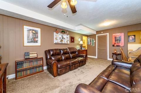 8 Warwick Rd, Edison, NJ 08820 photo 27