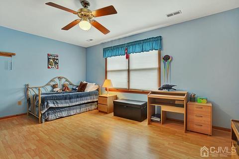 210 Oak Dr, Middlesex, NJ 08846 photo 21