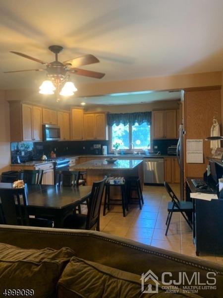 230 Old Post Rd, Edison, NJ 08817 photo 9