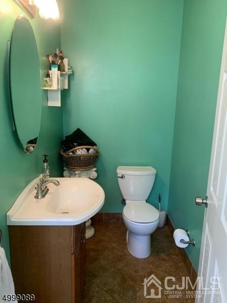 230 Old Post Rd, Edison, NJ 08817 photo 18