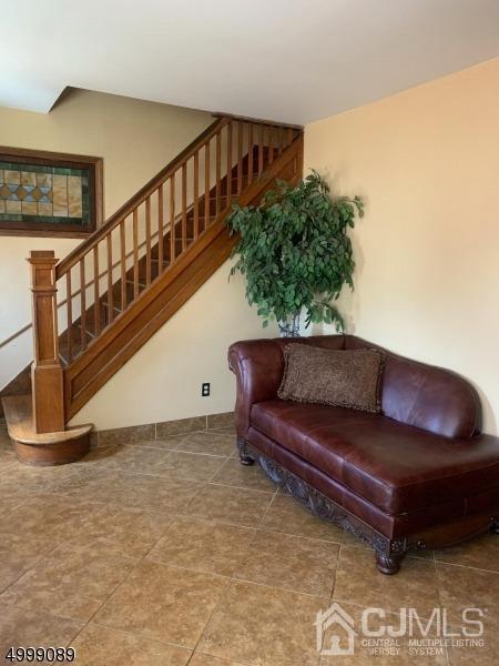 230 Old Post Rd, Edison, NJ 08817 photo 4